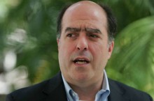 Julio Borges: Solo asumiendo un cambio radical de la polític...