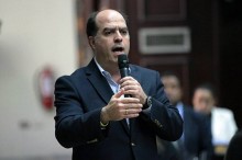 Julio Borges: Gobierno aprobó 1,4 millardos de dólares para ...