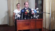 Julio Borges: CNE se comprometió a entregar el 14 de abril l...