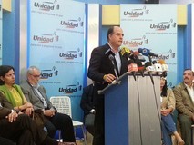 Borges: “Gobierno pone a los venezolanos a pagar los millone...