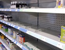 Abuelos Miranda creó sistema de rastreo de medicinas para be...