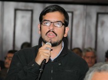 Miguel Pizarro: “Los que están en el poder deben hacer un ll...