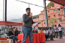 Carlos Ocariz: Cinco mil niños de Sucre son becados con el p...