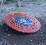 Hugo Pérez denuncia que parques infantiles de Turén fueron l...