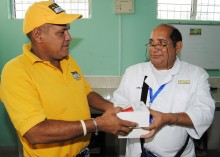 Primero Justicia Nueva Esparta entregó medicinas al ambulato...