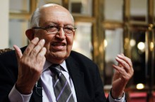 Plinio Apuleyo Mendoza: Es necesario movilizar a la comunida...