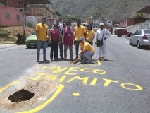 Primero Justicia Ribas protestó por el mal estado de las vía...