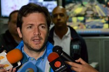 Ramón Muchacho: Decreto de días feriados es prueba de cómo e...