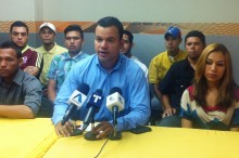 Romer Rubio: “Más de 500 jóvenes fueron excluidos de las bec...