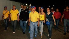 PJ Trujillo realizó casa por casa en la Urb. Daniel Carias 