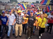 Wilson Castro se compromete a trabajar con los consejos comu...